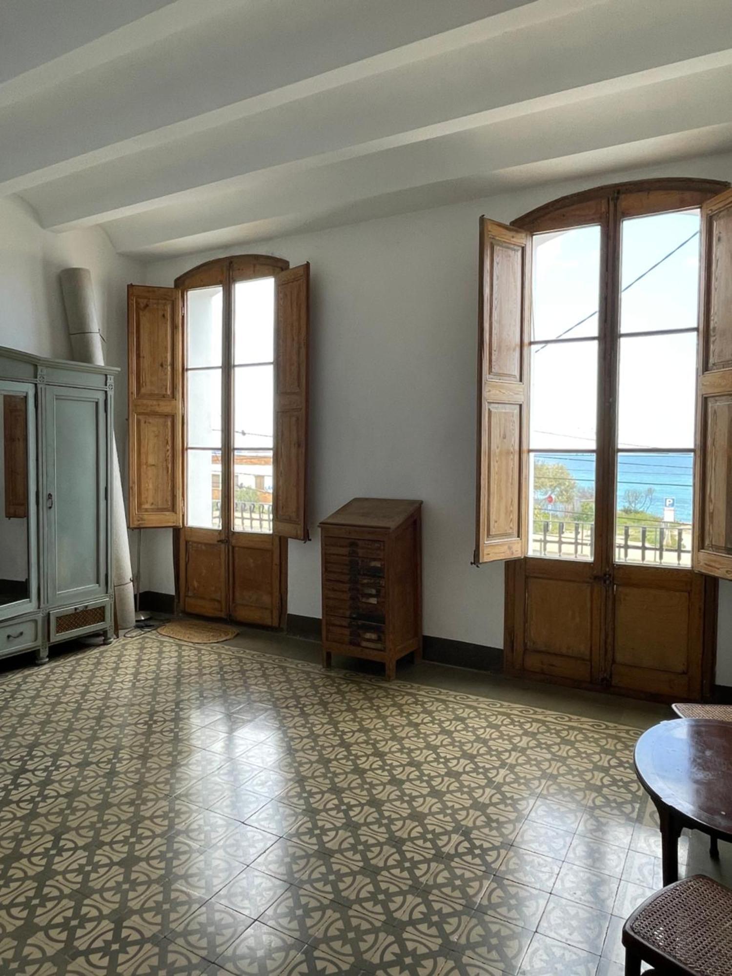 Espectacular Casa Indiana En Primera Linea De Mar Vilassar De Mar Dış mekan fotoğraf