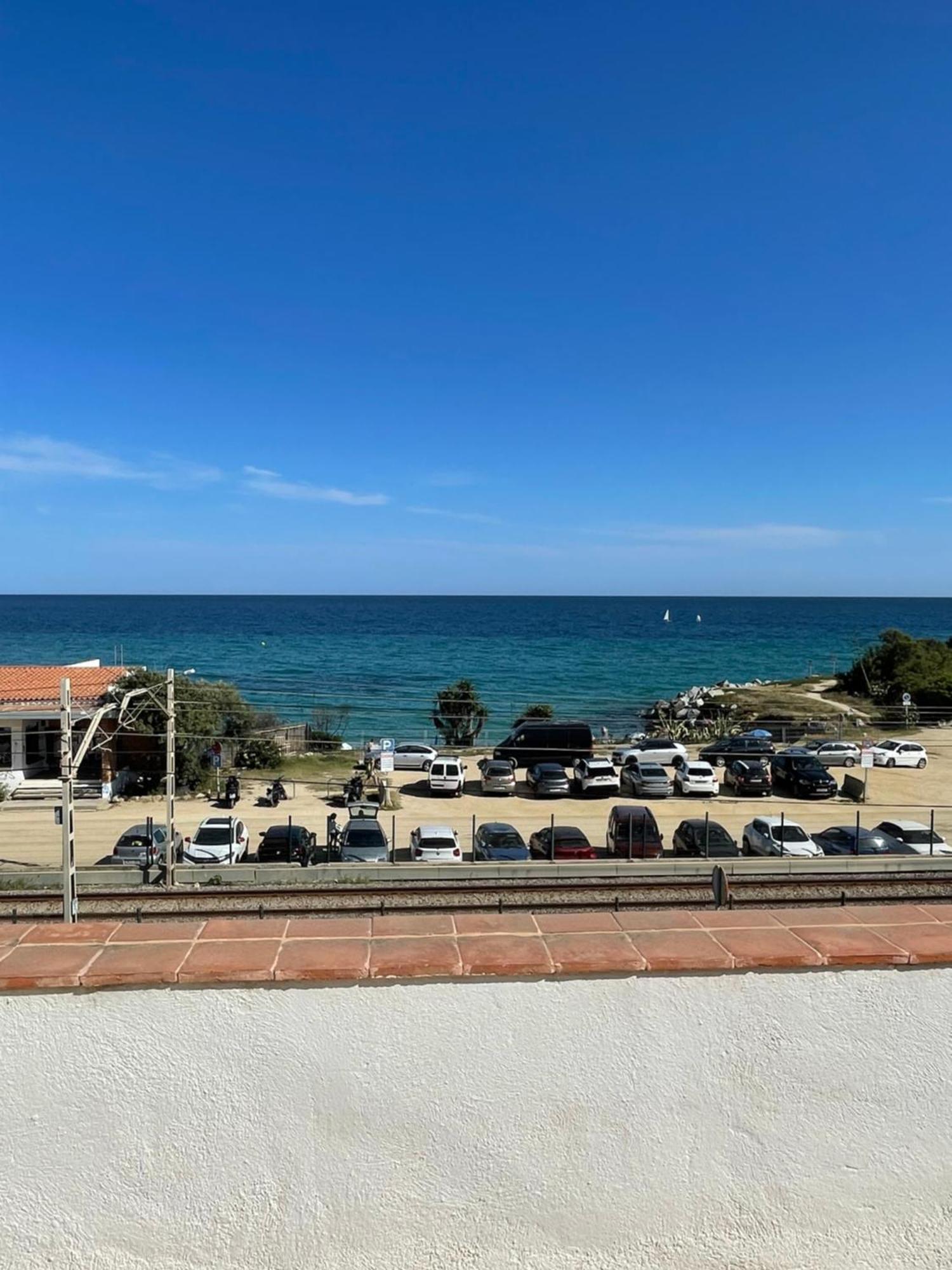 Espectacular Casa Indiana En Primera Linea De Mar Vilassar De Mar Dış mekan fotoğraf